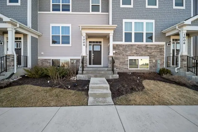 1004 Atterberg Road, South Elgin, IL 60177 - #2