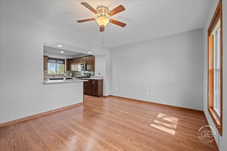 966 N Elmwood Drive, Aurora, IL 60506 - #3