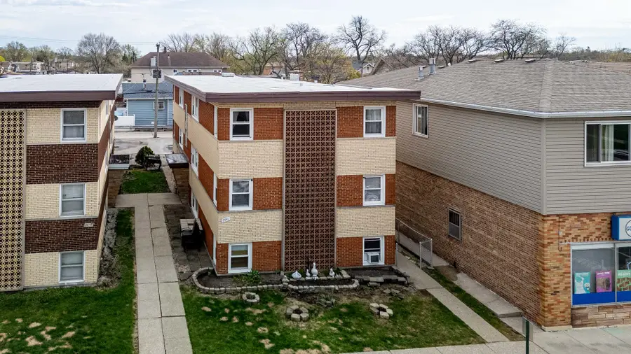 7441 W Fullerton Avenue #1N, Elmwood Park, IL 60707 - #2