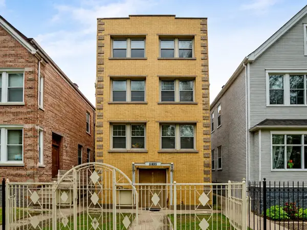 2832 N Mozart Street, Chicago, IL 60618