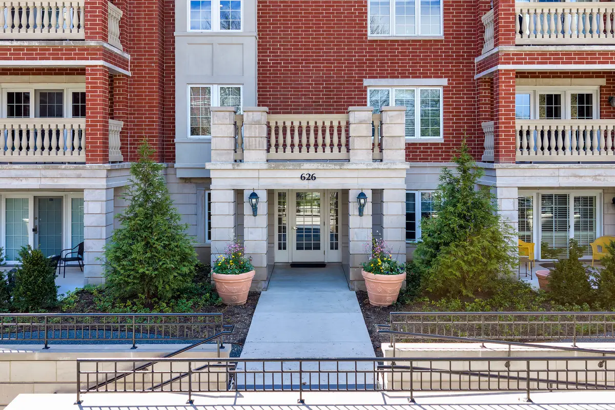626 Homewood Avenue #405, Highland Park, IL 60035 - #1
