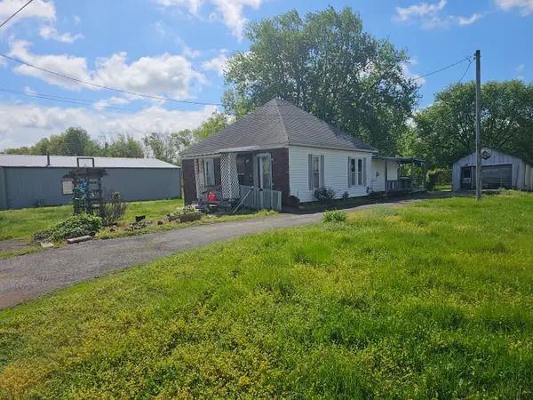 607 Filbert Street, Odin, IL 62870