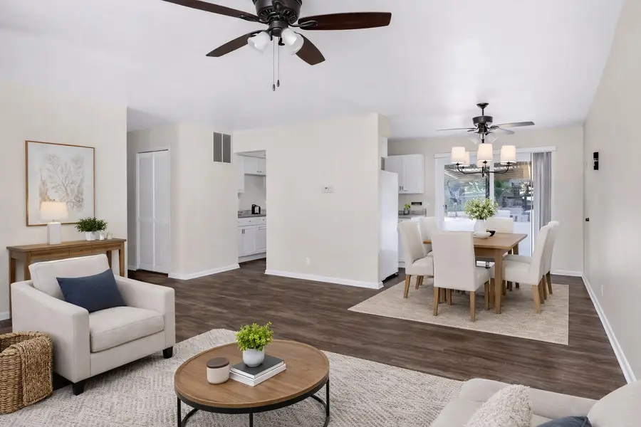 86 Circle Drive E, Montgomery, IL 60538 - #3