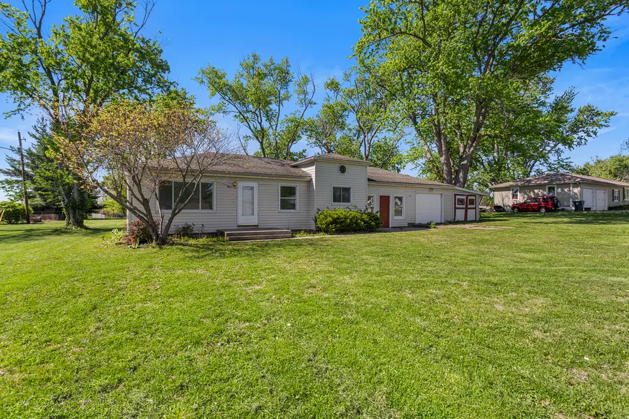 4931 E Glenwood Drive, Decatur, IL 62521 - #3