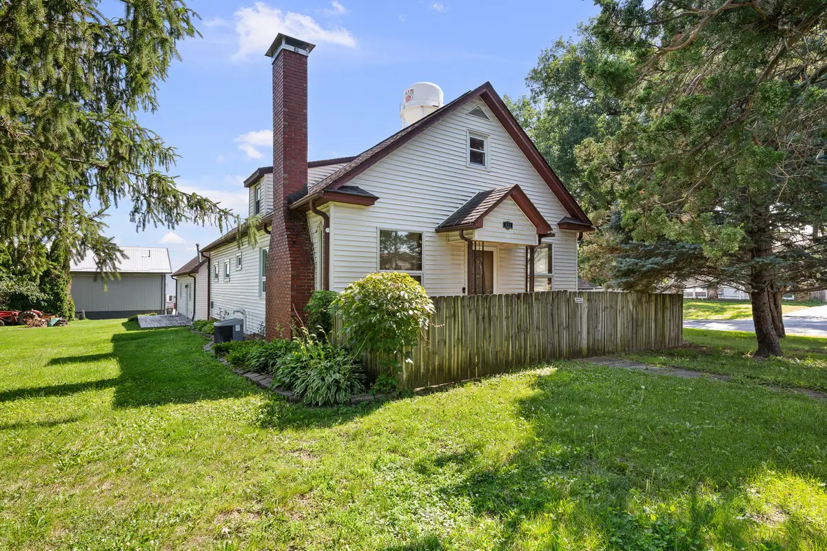 411 3rd Street, Matherville, IL 61263 - #1