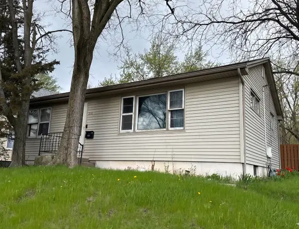 216 E Illinois Avenue, Aurora, IL 60505
