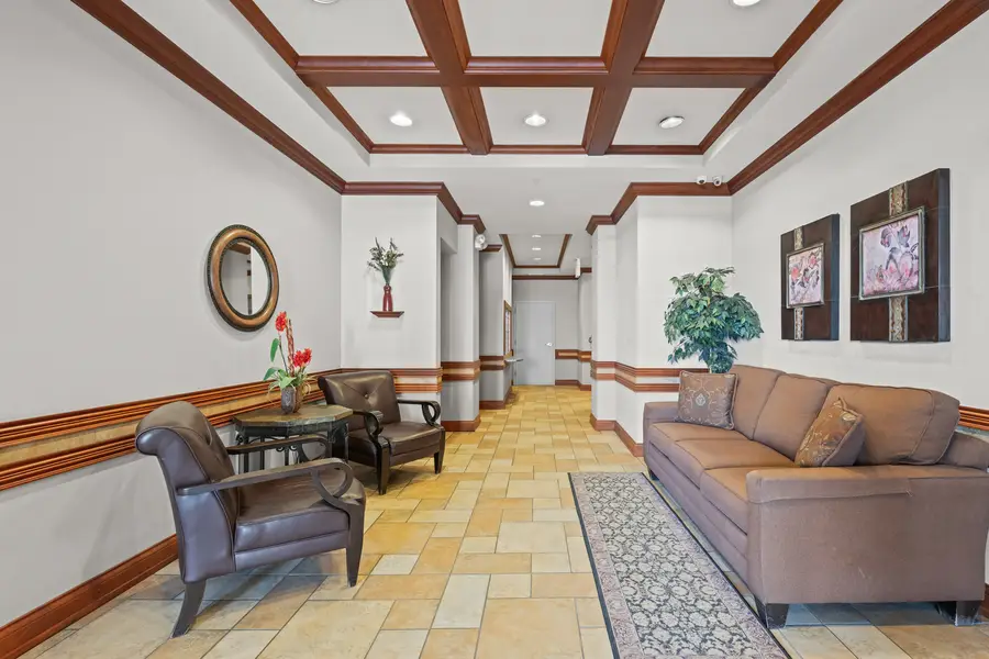 100 N Bokelman Street #330, Roselle, IL 60172 - #3