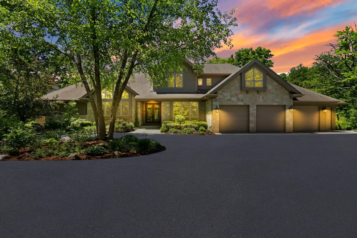 8806 Whispering Pines Trail, Woodstock, IL 60098 - #1