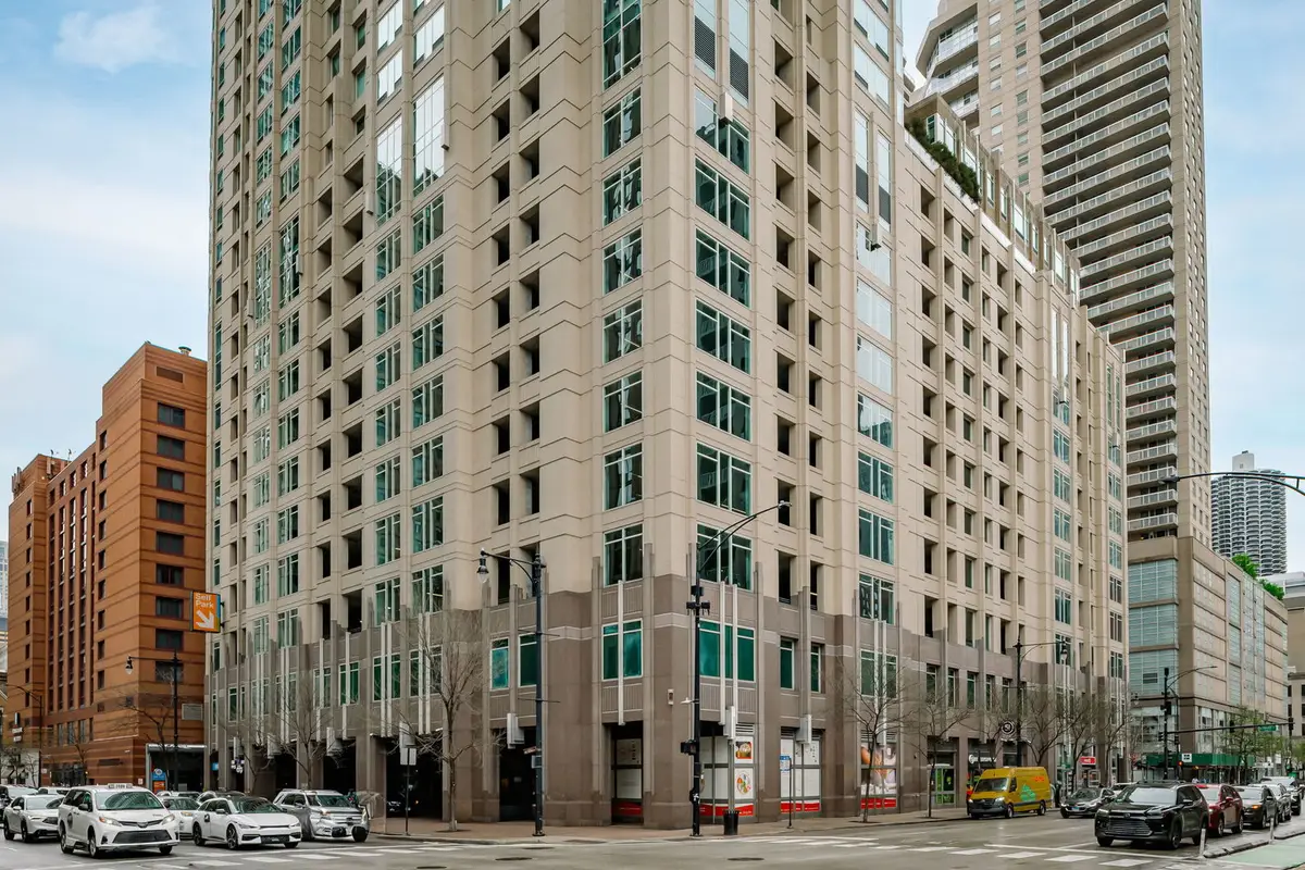 33 W Ontario Street #47A, Chicago, IL 60654 - #1