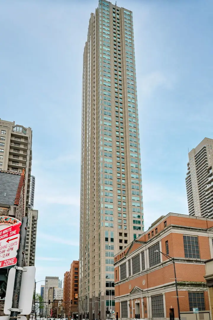 33 W Ontario Street #47A, Chicago, IL 60654 - #2