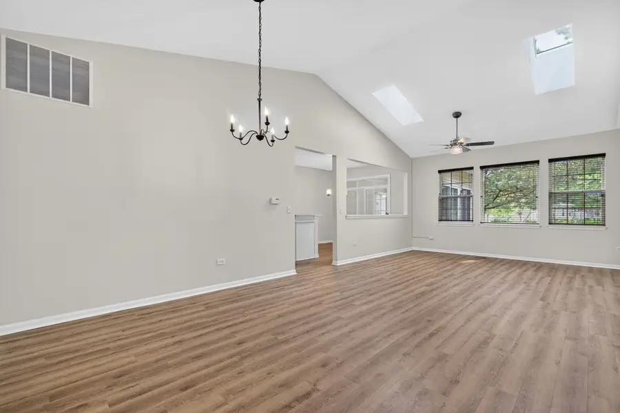 21533 Papoose Lake Court, Crest Hill, IL 60403 - #2