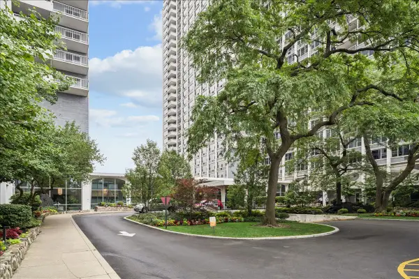 4250 N Marine Drive #2836, Chicago, IL 60613