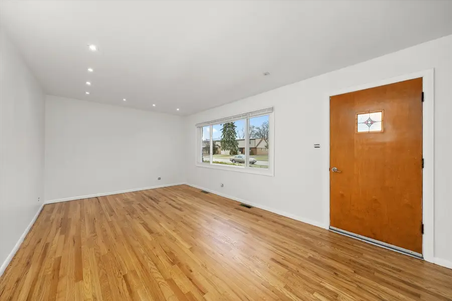 8719 Olympic Drive, Bridgeview, IL 60455 - #3