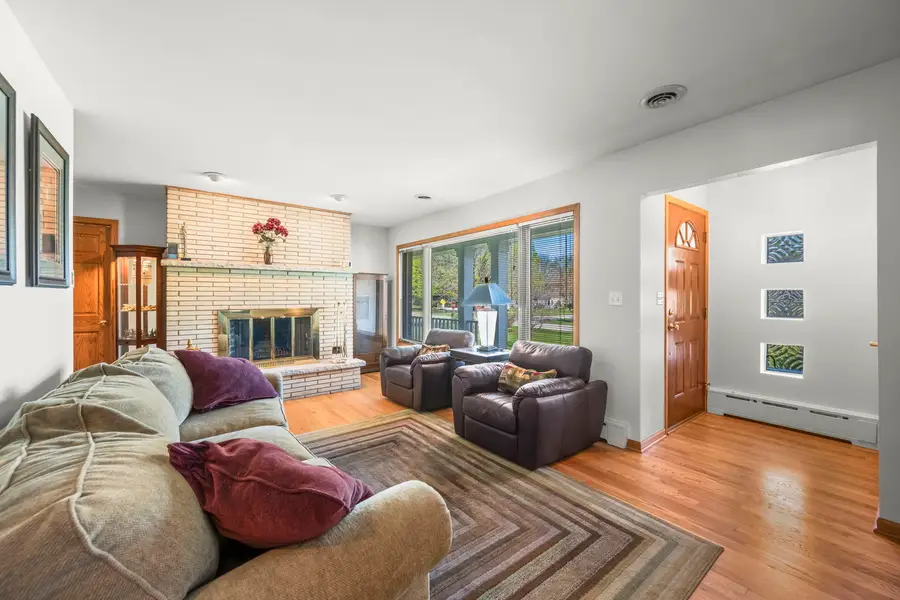 1521 Dun Lo Drive, Arlington Heights, IL 60004 - #3