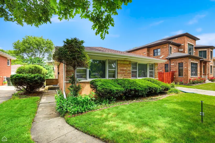 5814 Keeney Street, Morton Grove, IL 60053 - #2