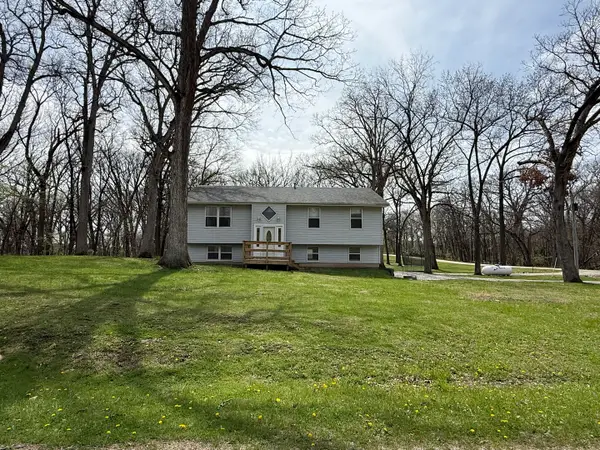 2 Acapulco Drive, Putnam, IL 61560