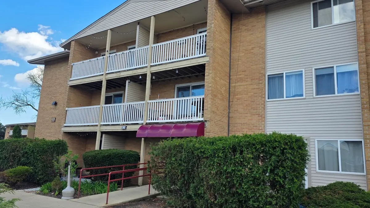 910 Beau Drive #202, Des Plaines, IL 60016 - #1