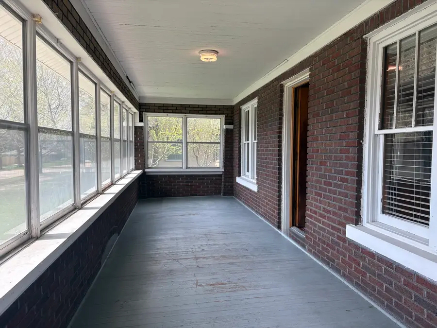 608 Main Street, Ashton, IL 61006 - #2