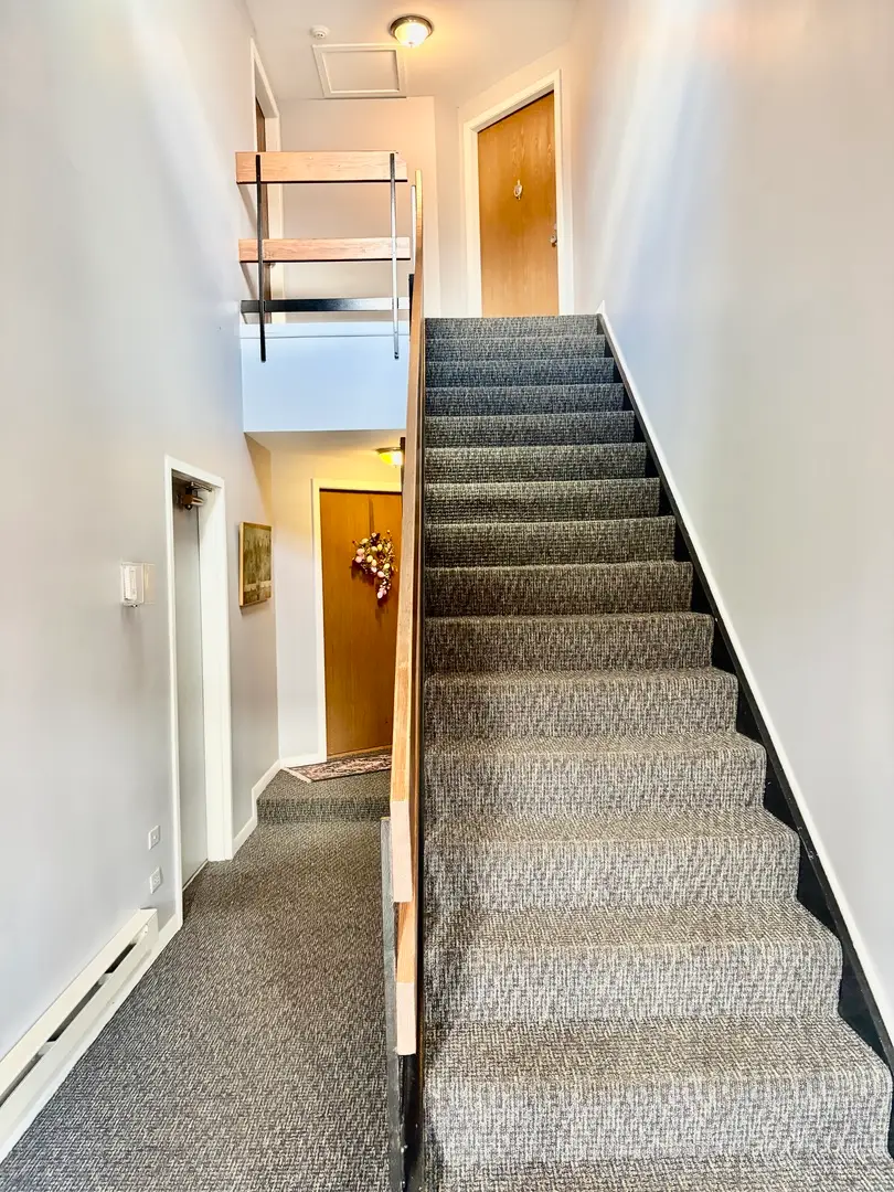 183 Grove Avenue #C, Des Plaines, IL 60016 - #2