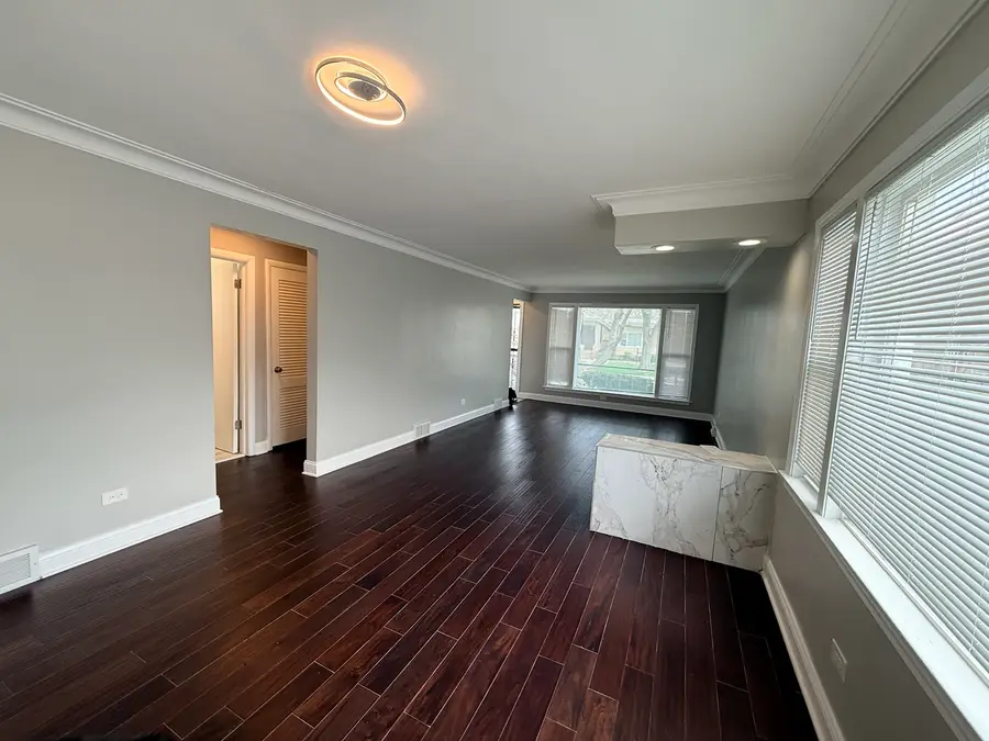 8958 S Oglesby Avenue, Chicago, IL 60617 - #2