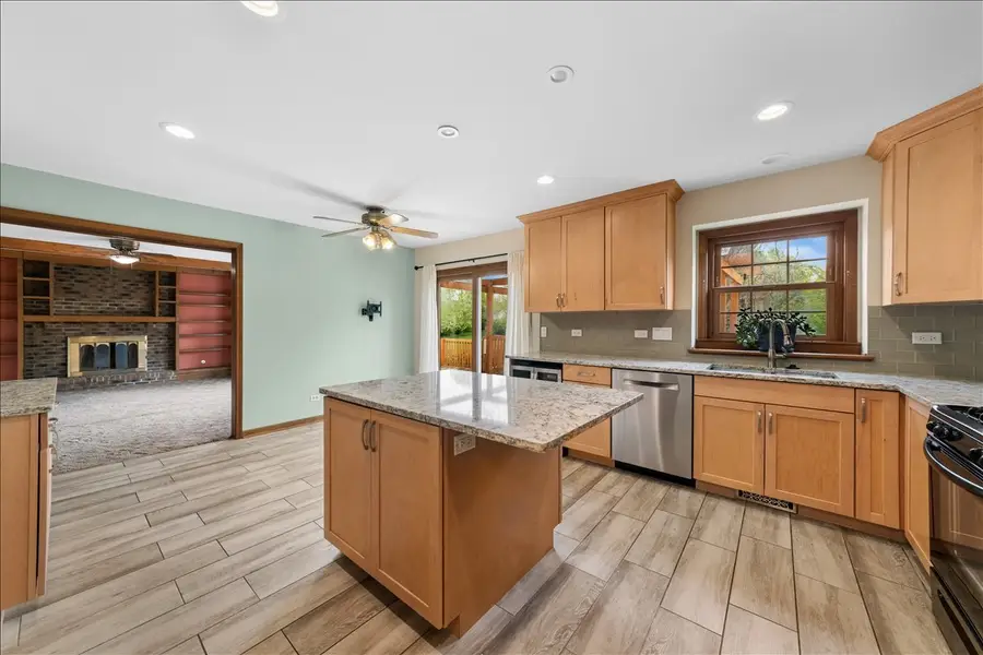 1335 Gaslight Drive, Algonquin, IL 60102 - #3