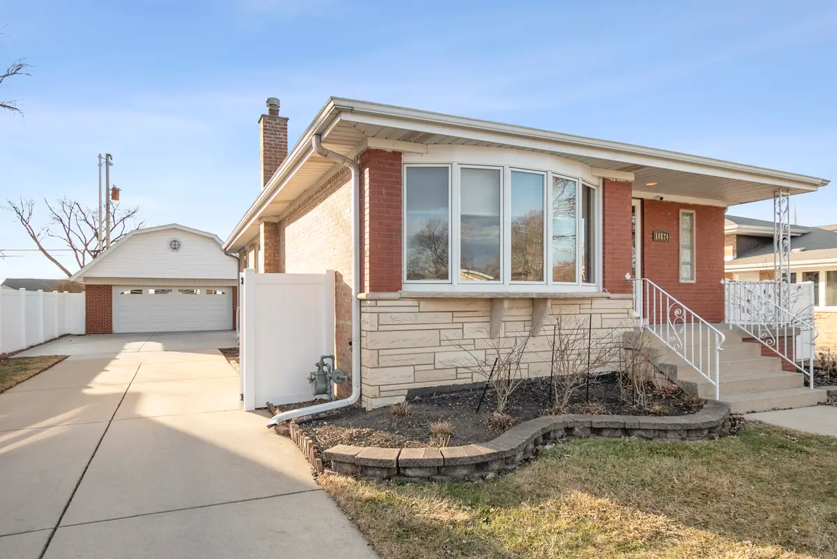 10124 Maple Avenue, Oak Lawn, IL 60453 - #1