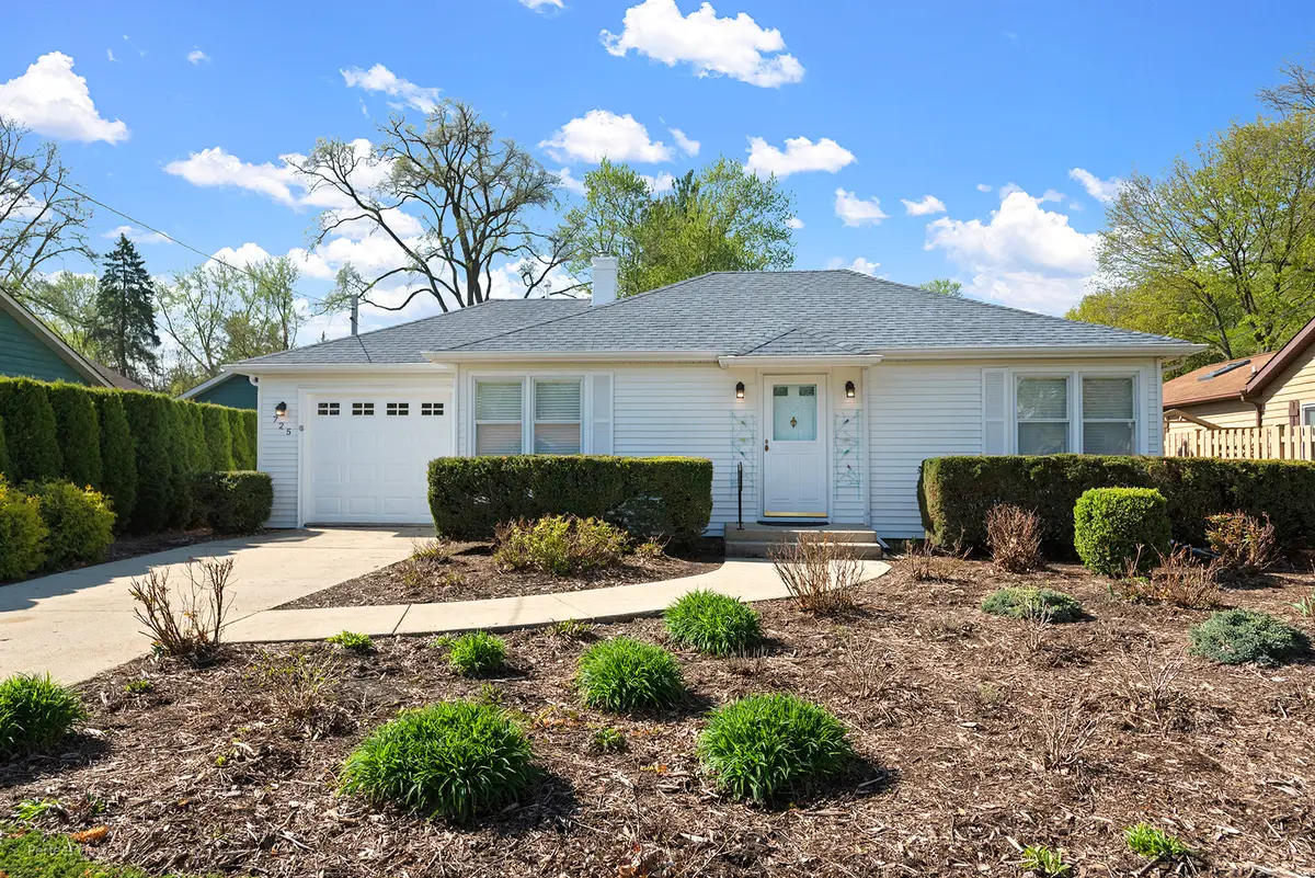 28W725 Main Street, Warrenville, IL 60555 - #1