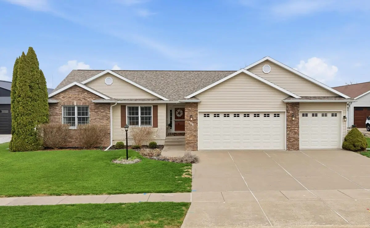 617 N 6th Street Circle, Princeton, IA 52768 - #1