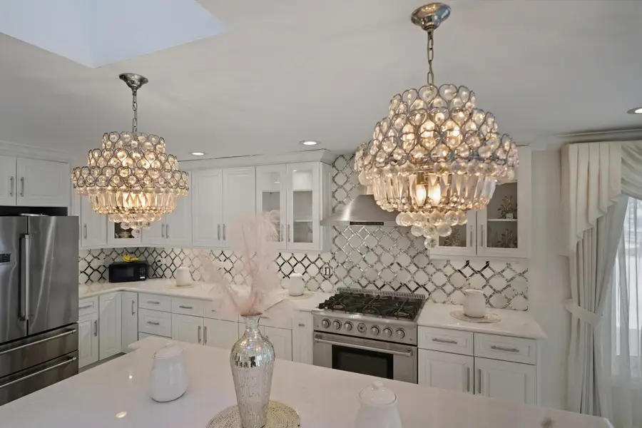 606 S Arlington Heights Road, Arlington Heights, IL 60005 - #3