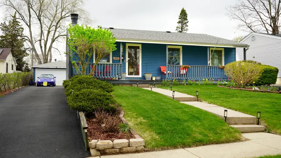 806 S Oak Street, West Chicago, IL 60185 - #2