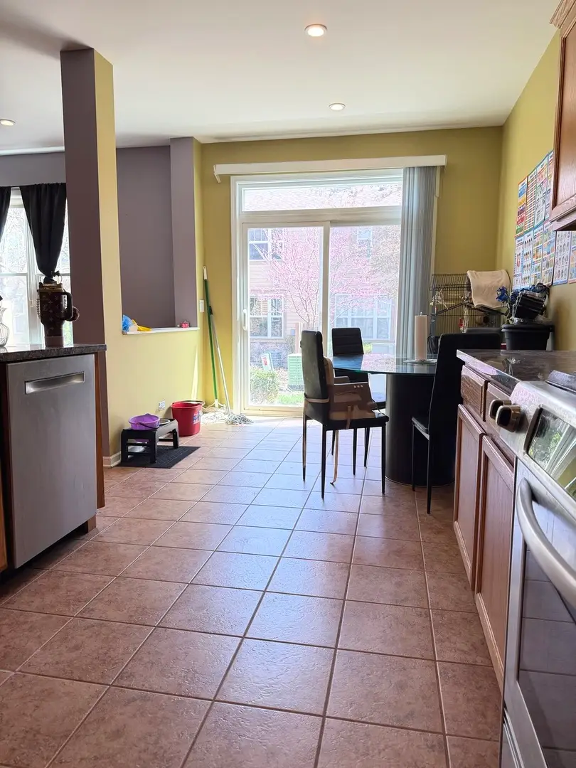 1820 Crenshaw Circle #1820, Vernon Hills, IL 60061 - #3