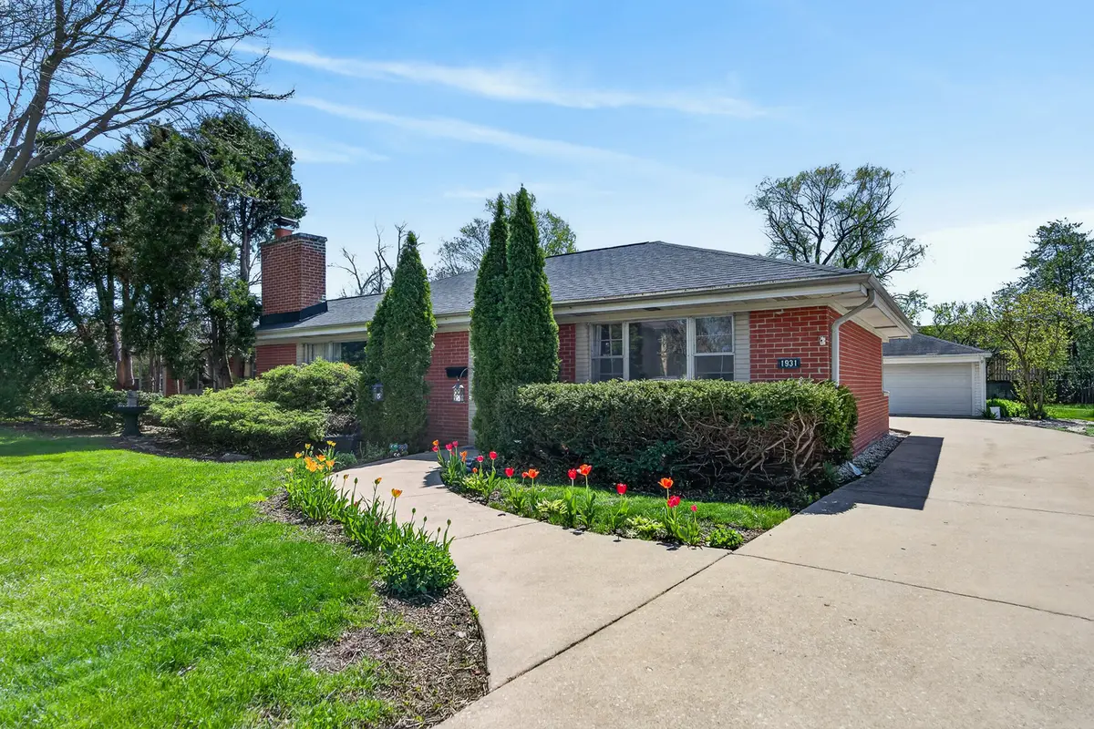 1931 Oakwood Road, Northbrook, IL 60062 - #1