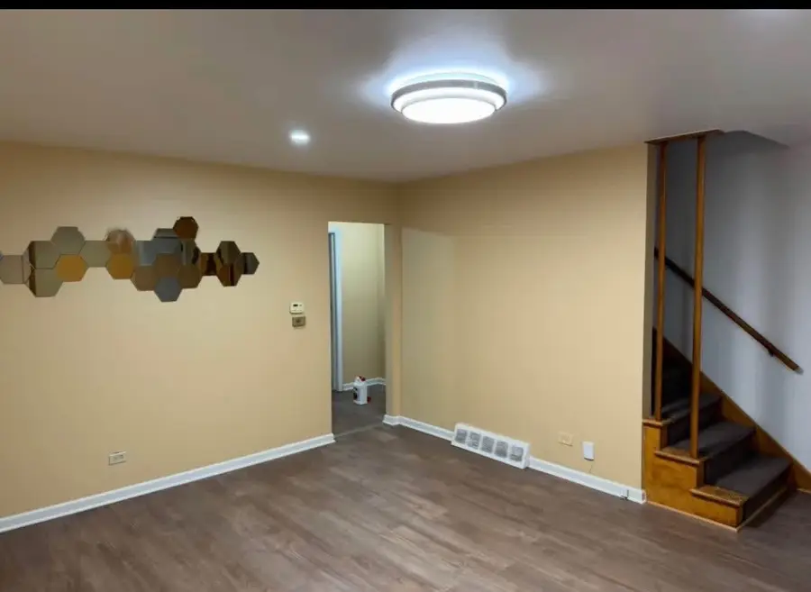 160 E Northwest Highway #I, Des Plaines, IL 60016 - #2