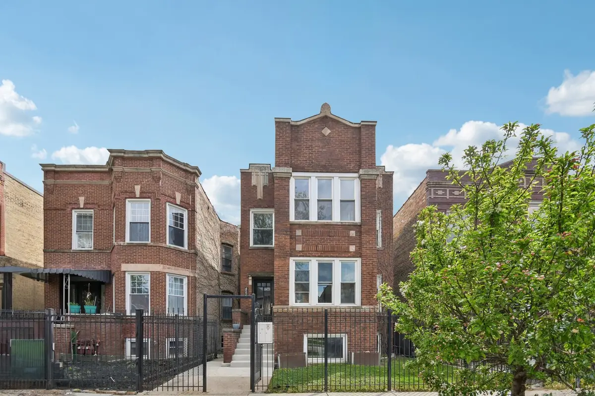 4529 N Christiana Avenue, Chicago, IL 60625 - #1