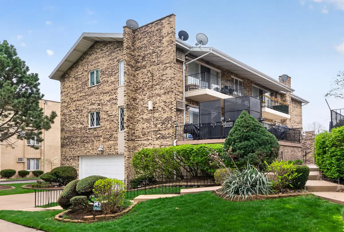 9620 S Kedvale Avenue #101, Oak Lawn, IL 60453 - #1