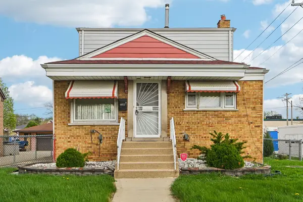 8853 S Troy Avenue, Evergreen Park, IL 60805