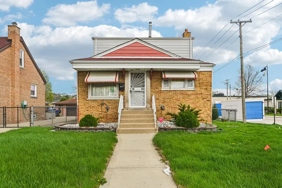 8853 S Troy Avenue, Evergreen Park, IL 60805 - #2