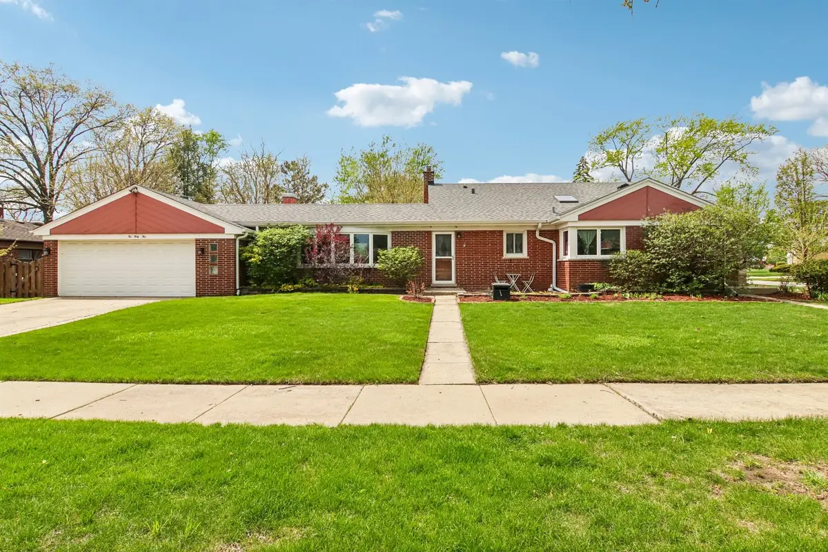 245 Amherst Avenue, Des Plaines, IL 60016 - #1