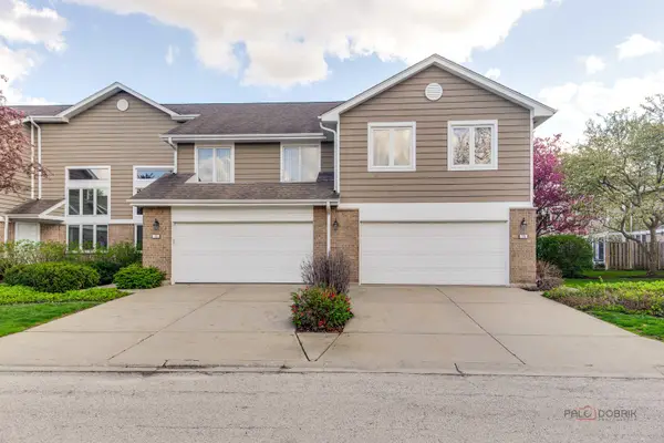 73 Woodstone Drive, Buffalo Grove, IL 60089