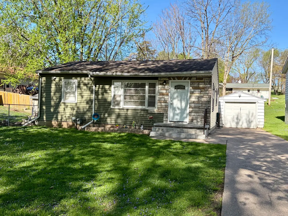 1812 N 6th Street, Clinton, IA 52732 - #1