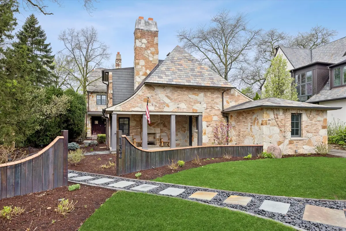 132 S Park Avenue, Hinsdale, IL 60521 - #1