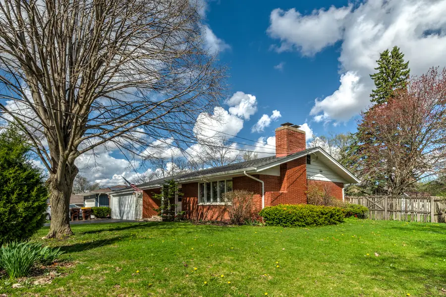 400 Becking Avenue, Woodstock, IL 60098 - #2