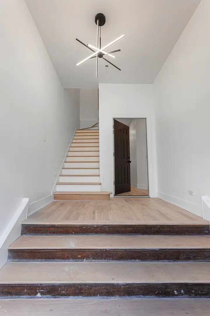 Address Withheld By Seller, Chicago, IL 60649 - #2