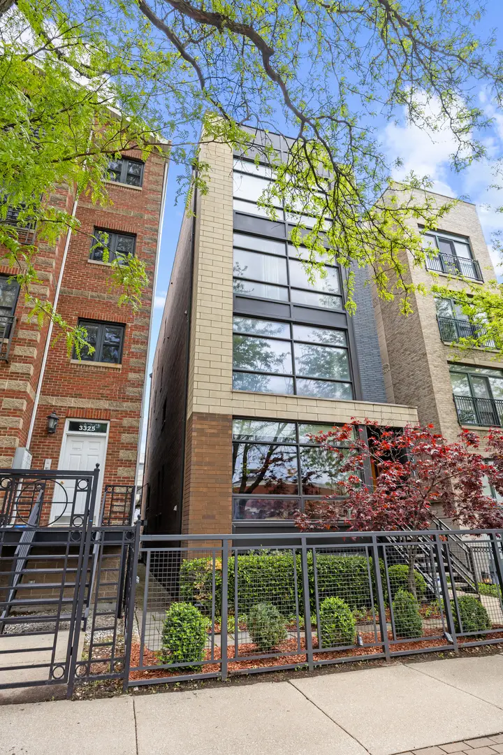 3321 N Sheffield Avenue #1, Chicago, IL 60657 - #1