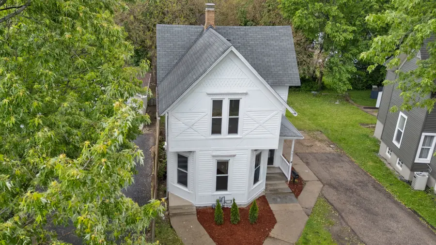 447 Ashland Avenue, Elgin, IL 60123 - #3