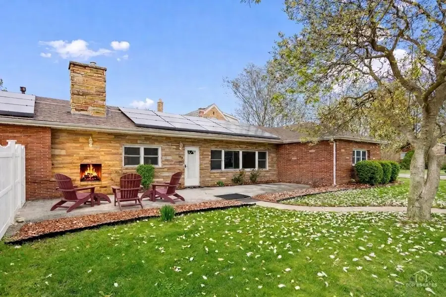 3850 W 93rd Street, Evergreen Park, IL 60805 - #3