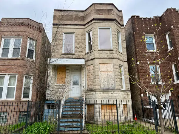 3430 W Flournoy Street, Chicago, IL 60624