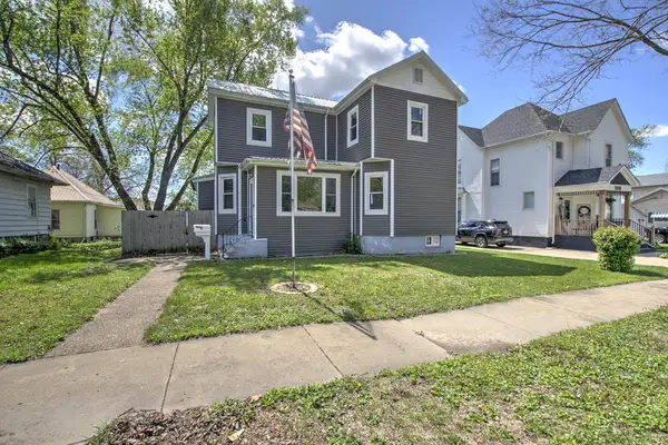 204 W South Street, Clinton, IL 61727