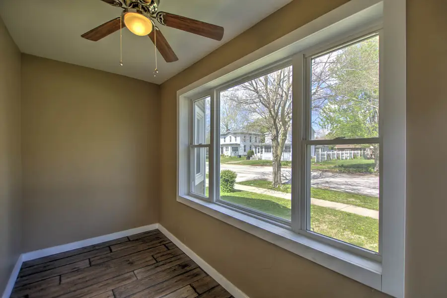 204 W South Street, Clinton, IL 61727 - #3