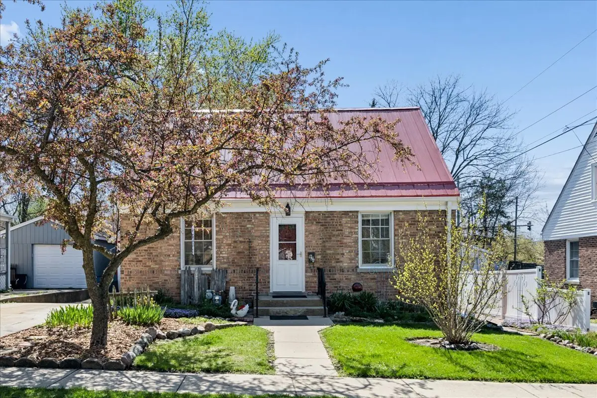 821 N 5th Street, Dekalb, IL 60115 - #1